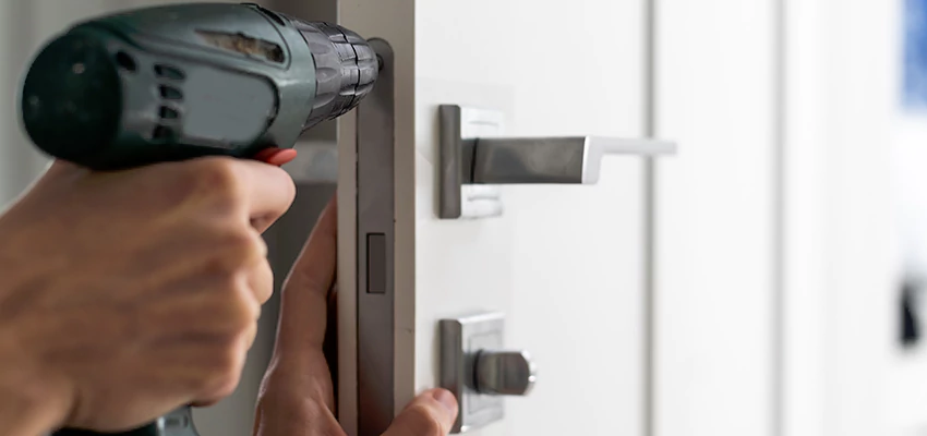 Locksmith For Lock Replacement Near Me in Tara Hills, CA