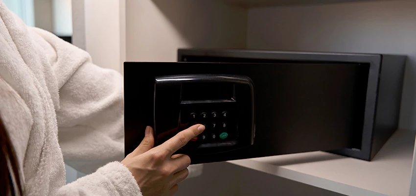 Safe Unlocking Service Company in Tara Hills, California